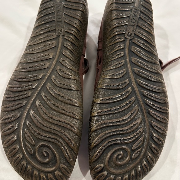 Noat Agathis Mary Jane - Picture 5 of 7